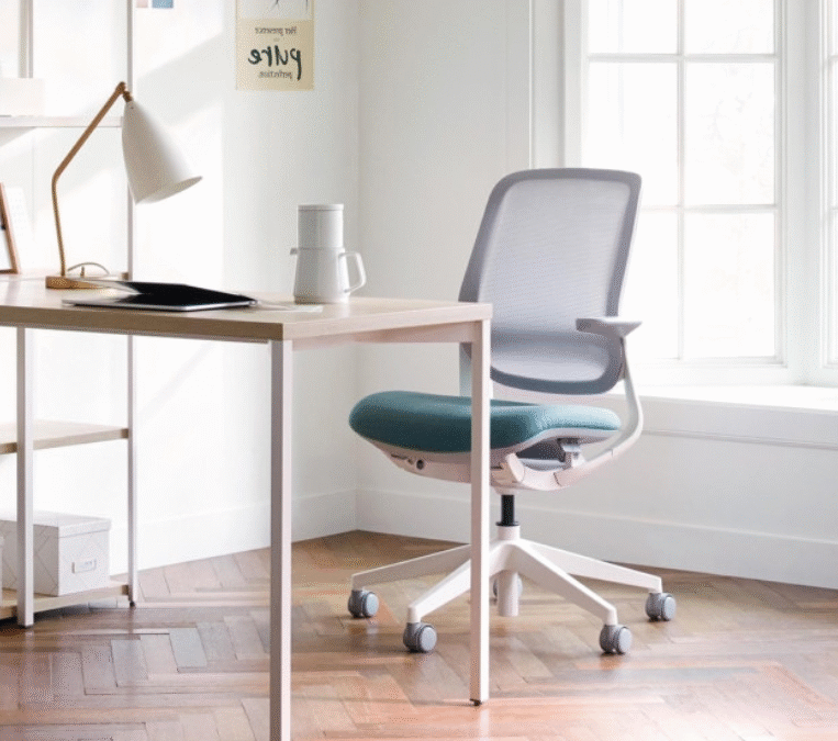 What’s the Difference Between an Ergonomic Work Chair and a Regular Office Chair?